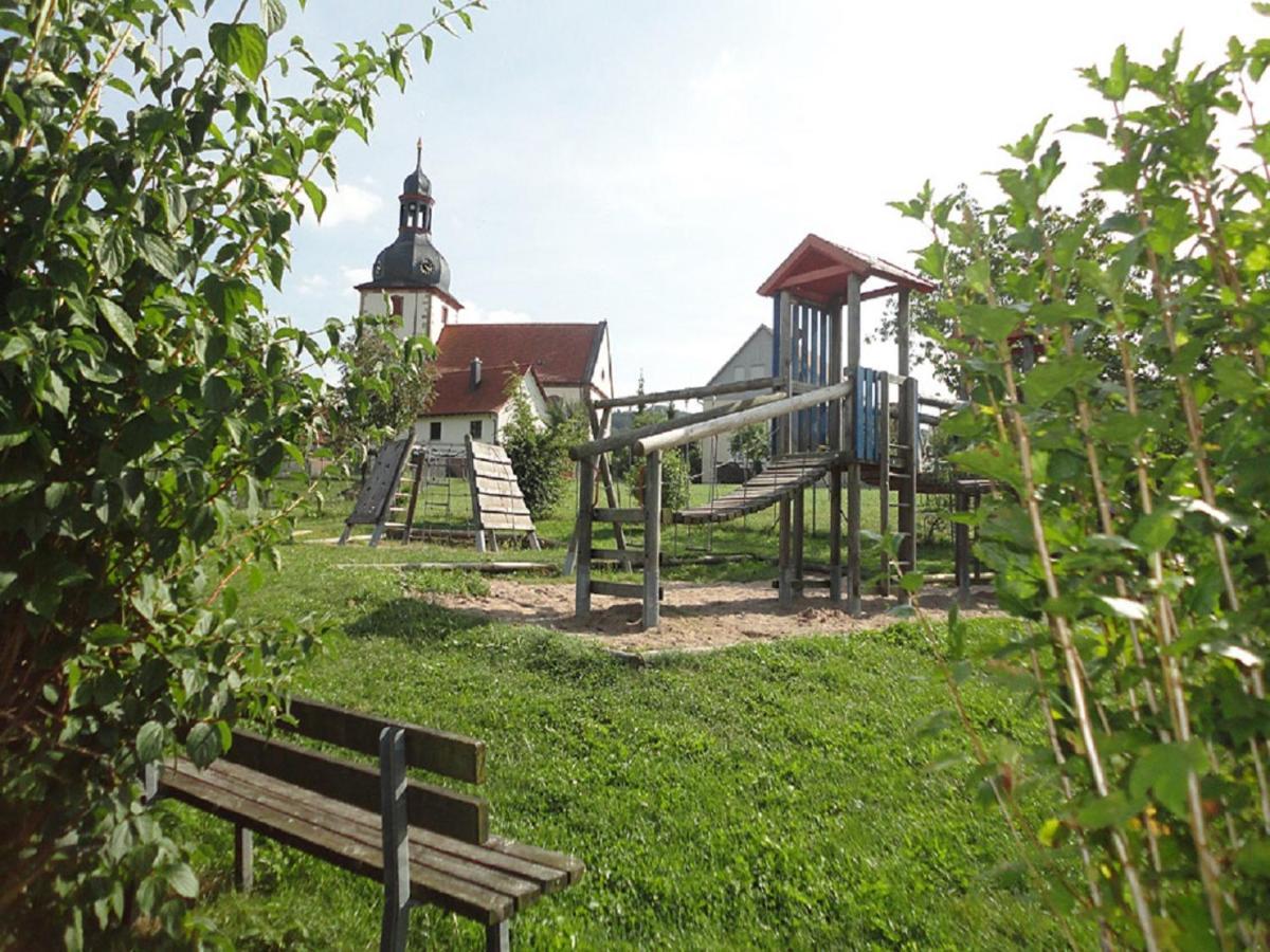 Monteurwohnungen Goeb - Nicht Fuer Urlaubsgaeste Geisa Екстериор снимка